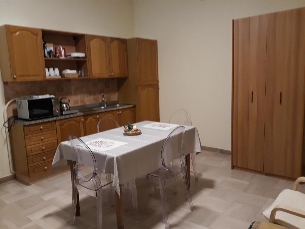 לינה וארוחת בוקר Sant'Agata di Puglia L'Antico Monastero מראה חיצוני תמונה