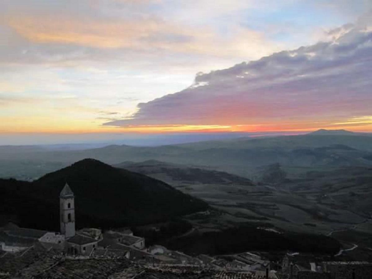 לינה וארוחת בוקר Sant'Agata di Puglia L'Antico Monastero מראה חיצוני תמונה